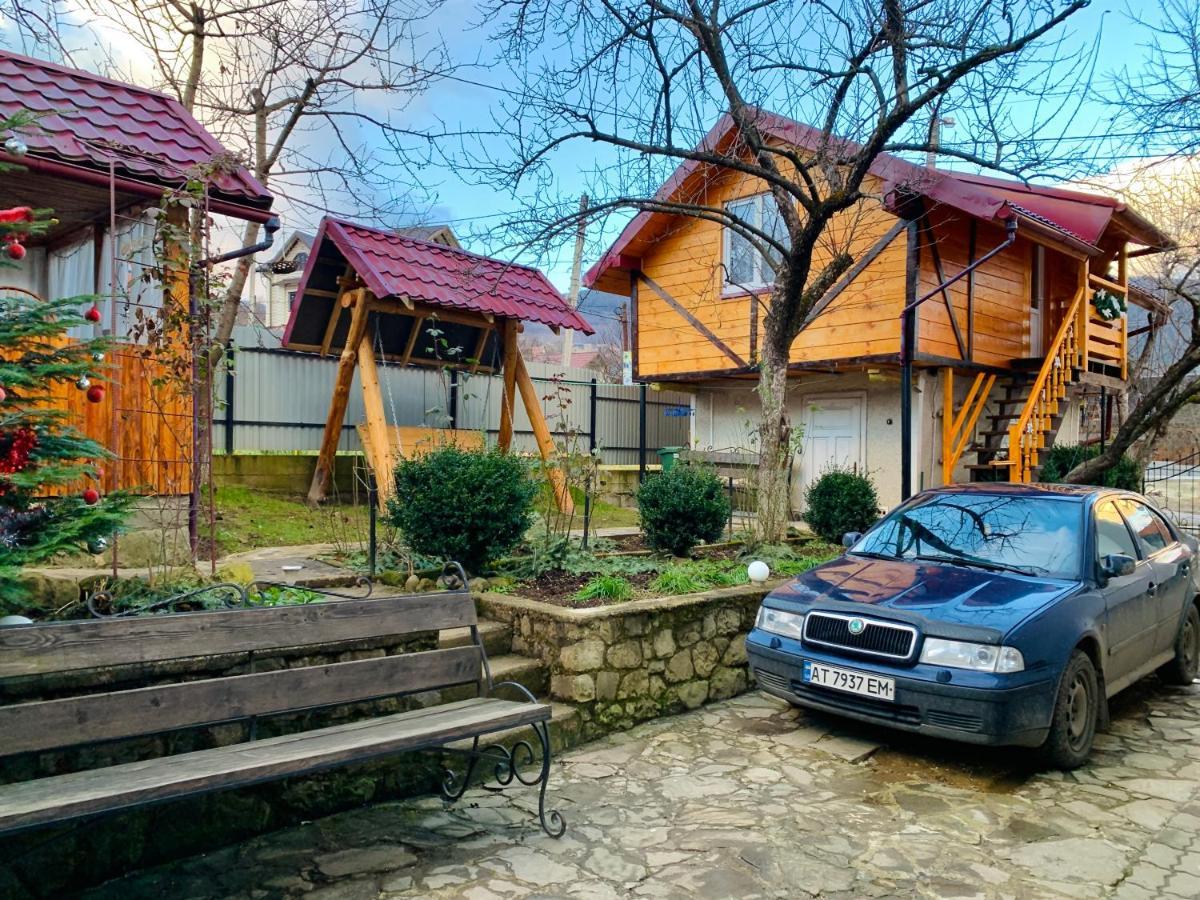 Ferienwohnung За Горбами Jaremtsche Exterior foto
