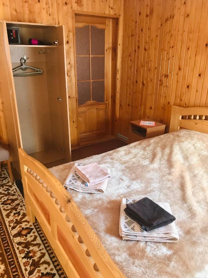 Ferienwohnung За Горбами Jaremtsche Exterior foto