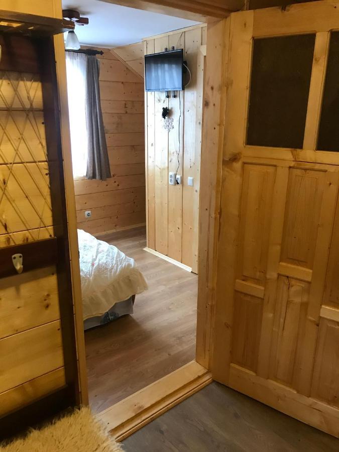 Ferienwohnung За Горбами Jaremtsche Exterior foto