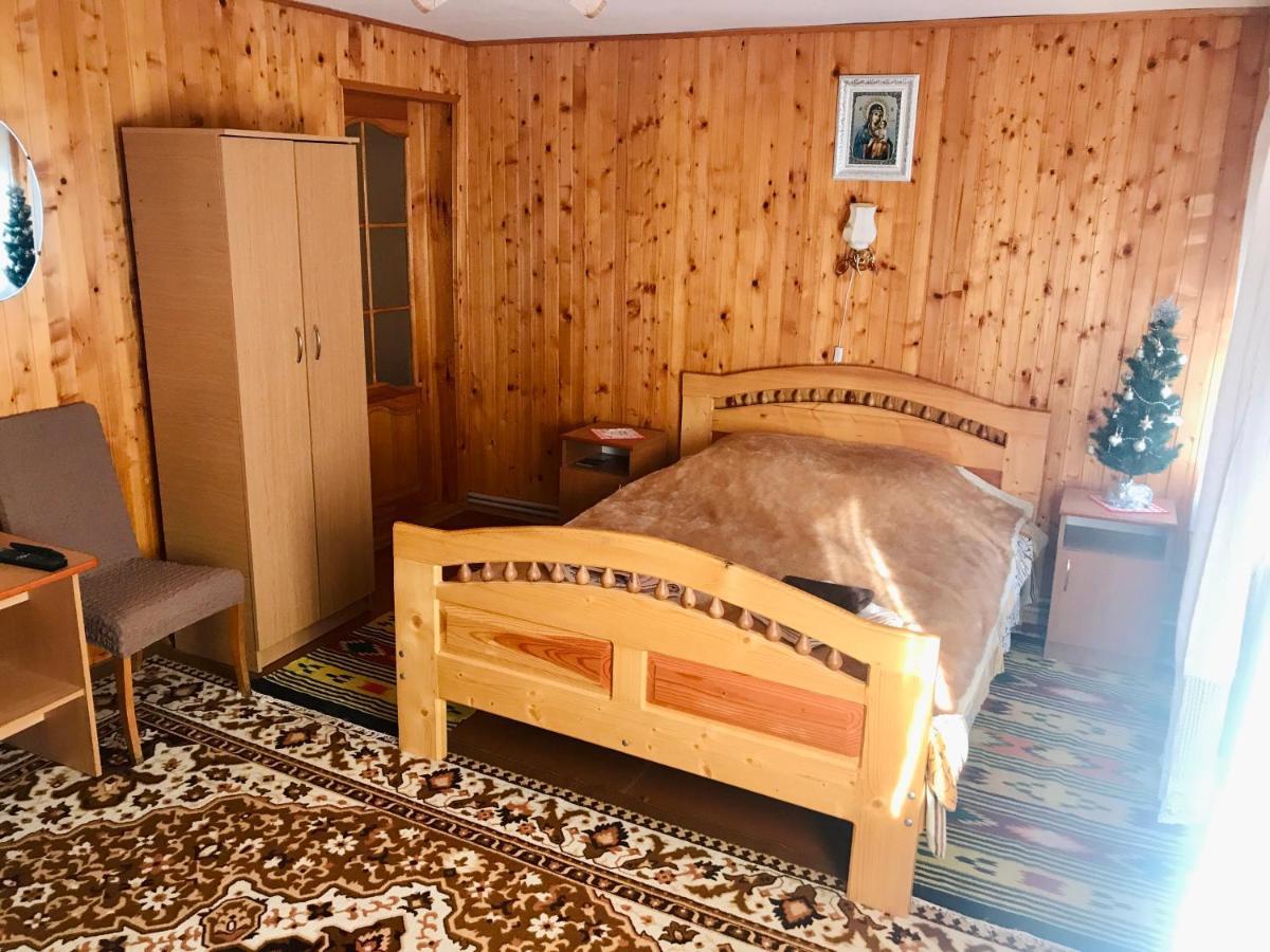 Ferienwohnung За Горбами Jaremtsche Exterior foto